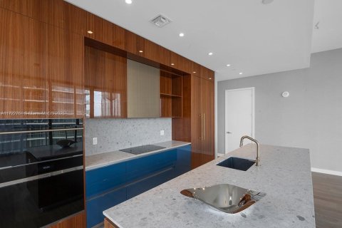 Condo in Miami, Florida, 3 bedrooms  № 1474822 - photo 10