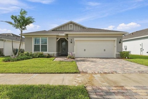 House in Port St. Lucie, Florida 3 bedrooms, 153.38 sq.m. № 2412233 - photo 24