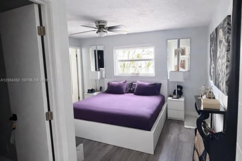 House in Sunrise, Florida 3 bedrooms, 143.81 sq.m. № 2068554 - photo 8