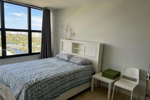 Купить кондоминиум в Халландейл-Бич, Флорида 2 спальни, 146.79м2, № 2006360 - фото 24