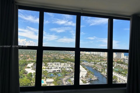 Купить кондоминиум в Халландейл-Бич, Флорида 2 спальни, 146.79м2, № 2006360 - фото 28