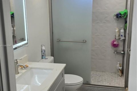 Купить кондоминиум в Халландейл-Бич, Флорида 2 спальни, 146.79м2, № 2006360 - фото 22