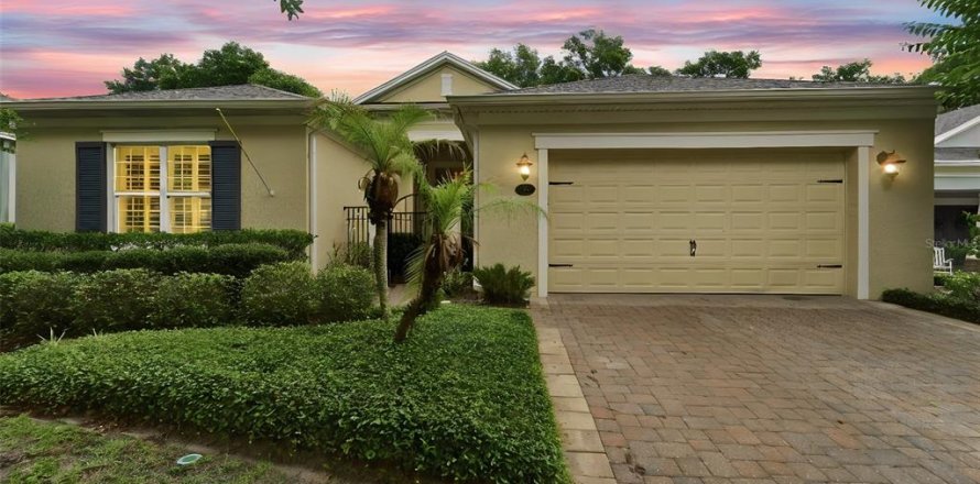 House in DeLand, Florida 3 bedrooms, 280.56 sq.m. № 2199341