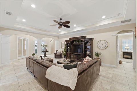 House in DeLand, Florida 3 bedrooms, 280.56 sq.m. № 2199341 - photo 7