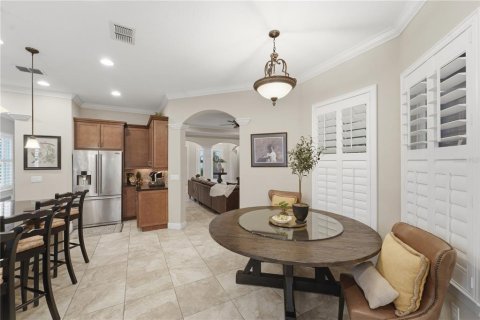 House in DeLand, Florida 3 bedrooms, 280.56 sq.m. № 2199341 - photo 14