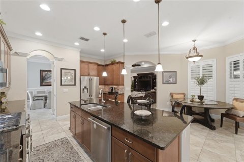 House in DeLand, Florida 3 bedrooms, 280.56 sq.m. № 2199341 - photo 12