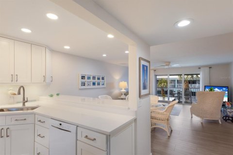 Copropriété à vendre à Holmes Beach, Floride: 2 chambres, 116.96 m2 № 1686696 - photo 14