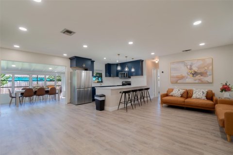 House in North Palm Beach, Florida 4 bedrooms, 150.13 sq.m. № 2074498 - photo 13