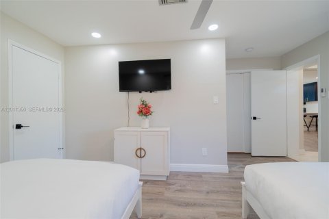 House in North Palm Beach, Florida 4 bedrooms, 150.13 sq.m. № 2074498 - photo 8