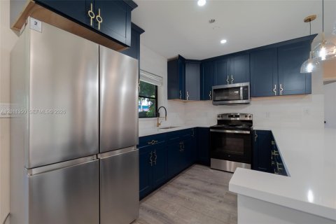 House in North Palm Beach, Florida 4 bedrooms, 150.13 sq.m. № 2074498 - photo 20