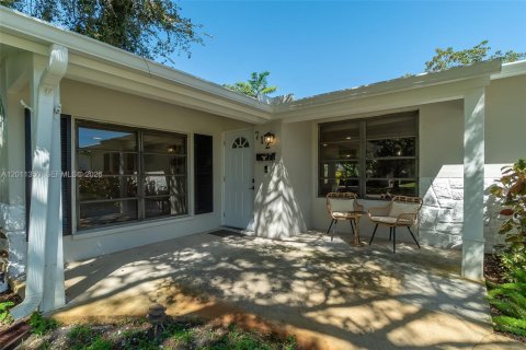 House in North Palm Beach, Florida 4 bedrooms, 150.13 sq.m. № 2074498 - photo 3