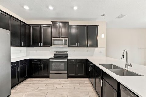 Townhouse in Orlando, Florida 3 bedrooms, 161.74 sq.m. № 2394116 - photo 12