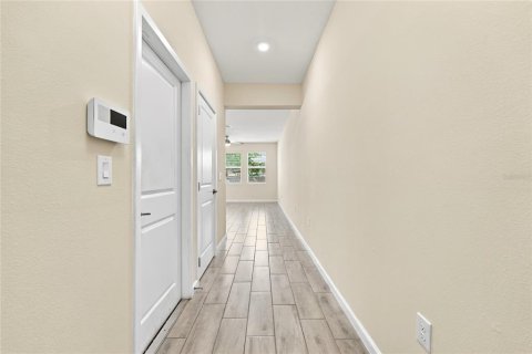 Townhouse in Orlando, Florida 3 bedrooms, 161.74 sq.m. № 2394116 - photo 2