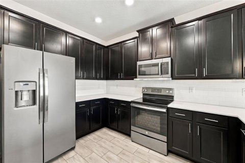 Townhouse in Orlando, Florida 3 bedrooms, 161.74 sq.m. № 2394116 - photo 13