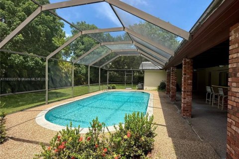 Casa en venta en Pinecrest, Florida, 4 dormitorios, 242.29 m2 № 1882175 - foto 11