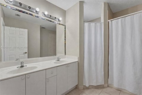 Condo in Homestead, Florida, 3 bedrooms № 2029253 - photo 15