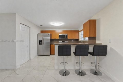 Condo in Homestead, Florida, 3 bedrooms № 2029253 - photo 7