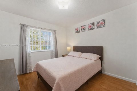 Condo in Homestead, Florida, 3 bedrooms № 2029253 - photo 17