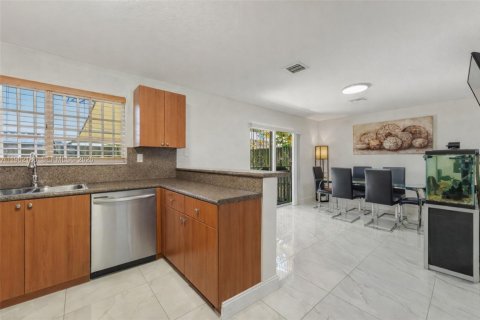 Condo in Homestead, Florida, 3 bedrooms № 2029253 - photo 9