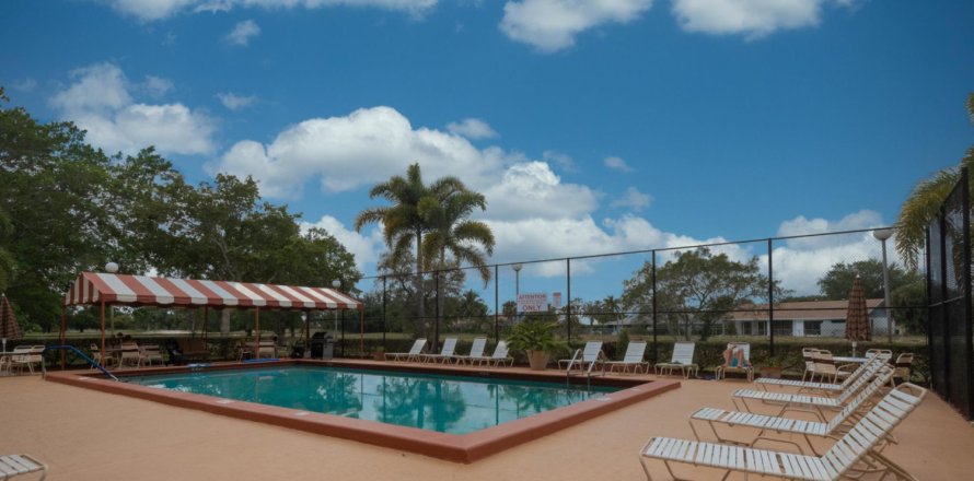 Condominio en Boca Raton, Florida, 2 dormitorios  № 947925