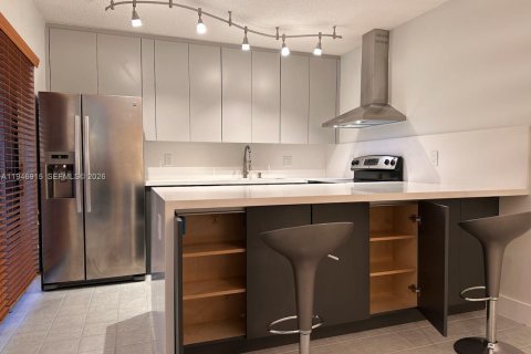 Townhouse in Plantation, Florida 2 bedrooms, 127.46 sq.m. № 2003080 - photo 22