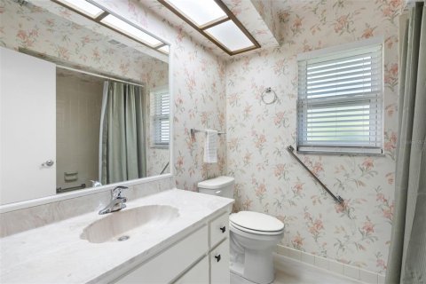 House in Palm Harbor, Florida 2 bedrooms, 174.56 sq.m. № 2394156 - photo 18