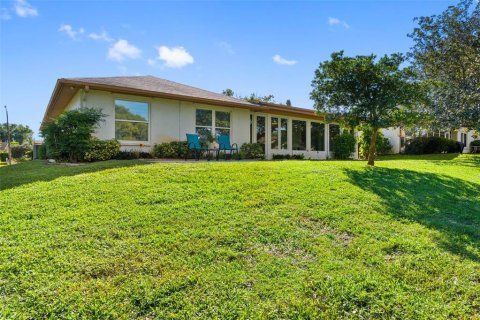 House in Palm Harbor, Florida 2 bedrooms, 174.56 sq.m. № 2394156 - photo 4