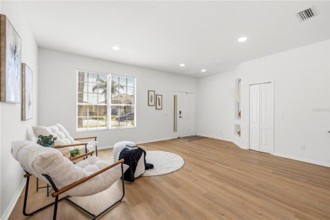 Villa ou maison à vendre à Tampa, Floride: 4 chambres, 224.82 m2 № 2431640 - photo 13