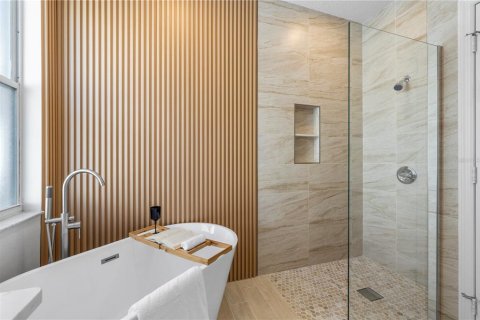 Villa ou maison à vendre à Tampa, Floride: 4 chambres, 224.82 m2 № 2431640 - photo 29