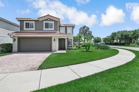 House in Stuart, Florida 4 bedrooms, 195.84 sq.m. № 2169368
