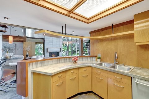 House in Fort Lauderdale, Florida 4 bedrooms, 203.73 sq.m. № 1755725 - photo 22