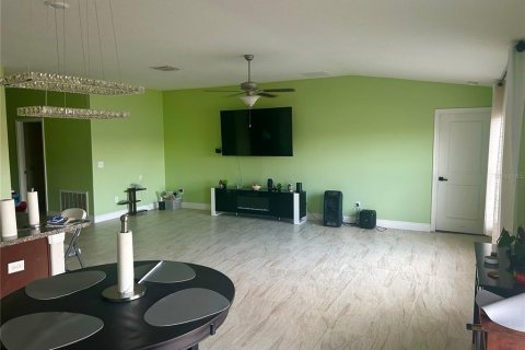 Casa en venta en Ruskin, Florida, 4 dormitorios, 183.11 m2 № 2386531 - foto 4