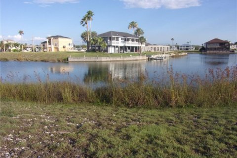 Land in Hernando Beach, Florida № 1796834 - photo 1
