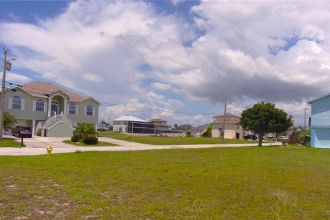 Land in Hernando Beach, Florida № 1796834 - photo 9