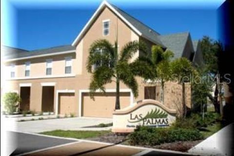 Townhouse in Saint Petersburg, Florida 3 bedrooms, 156.54 sq.m. № 2285558