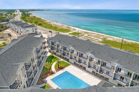 Copropriété à vendre à Port Saint Joe, Floride: 1 chambre, 74.69 m2 № 559737 - photo 1