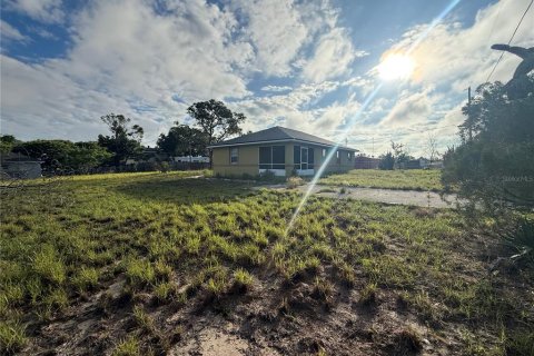 Villa ou maison à Lake Wales, Floride 3 chambres, 105.26 m2 № 2208300