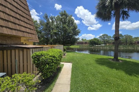 Condo in Orlando, Florida, 2 bedrooms  № 1841217 - photo 27