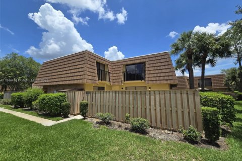Condo in Orlando, Florida, 2 bedrooms  № 1841217 - photo 1