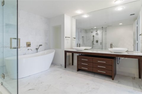 Купить кондоминиум в Майами, Флорида 2 спальни, 141.03м2, № 2018028 - фото 8