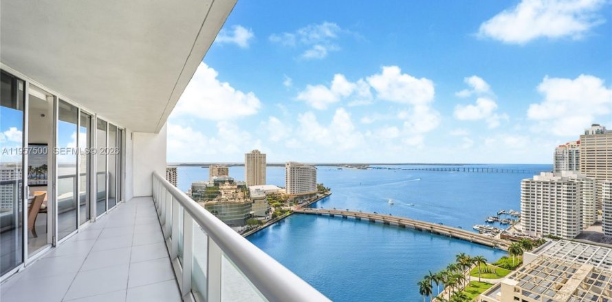 Кондоминиум с 2 спальнями в Майами, Флорида № 2018028