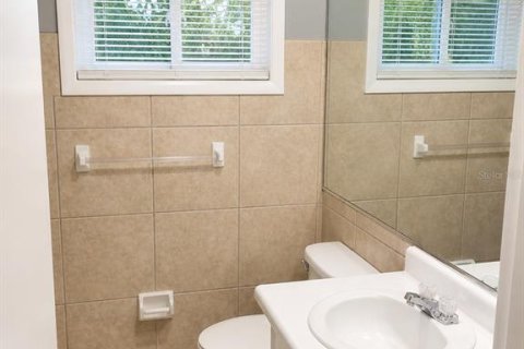 House in Saint Petersburg, Florida 3 bedrooms, 98.48 sq.m. № 2105308 - photo 4