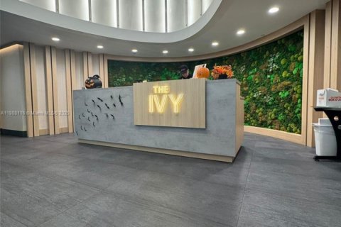 Copropriété à vendre à Miami, Floride: 2 chambres, 101.54 m2 № 1967913 - photo 2