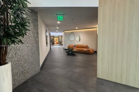 Copropriété à vendre à Miami, Floride: 2 chambres, 101.54 m2 № 1967913 - photo 12