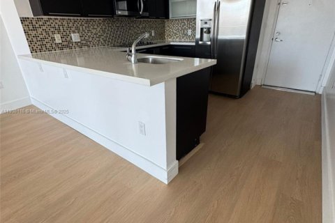 Copropriété à vendre à Miami, Floride: 2 chambres, 101.54 m2 № 1967913 - photo 4