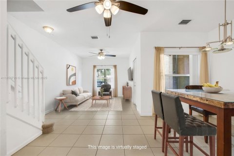 Condominio en venta en Miramar, Florida, 3 dormitorios, 133.41 m2 № 1887303 - foto 3