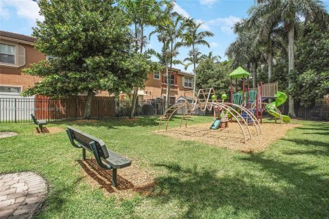 Condominio en venta en Miramar, Florida, 3 dormitorios, 133.41 m2 № 1887303 - foto 18