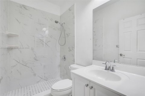 Condominio en venta en Miramar, Florida, 3 dormitorios, 133.41 m2 № 1887303 - foto 10
