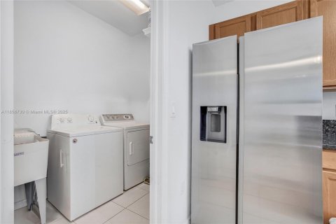 Condominio en venta en Miramar, Florida, 3 dormitorios, 133.41 m2 № 1887303 - foto 15