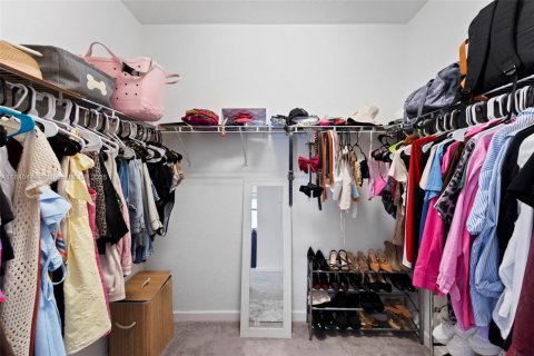 House in Hialeah, Florida 4 bedrooms, 201.97 sq.m. № 1980151 - photo 24